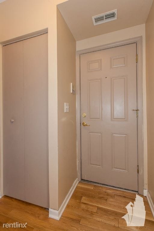 Building Photo - 4748 N Albany Ave