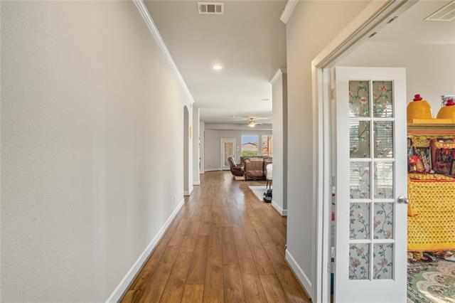 Foto del edificio - 4301 Meadow Hawk Dr