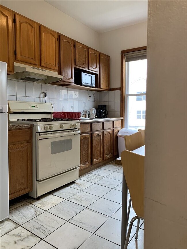 Foto del edificio - 209 Hancock Ave