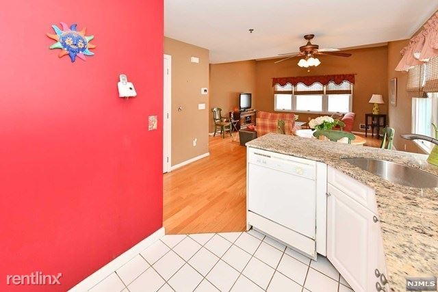 Foto del edificio - 2 br, 2 bath Condo - 101 Royal Ave