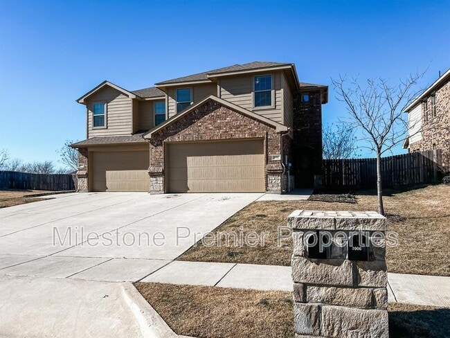 Building Photo - 3906 Ashton Dr