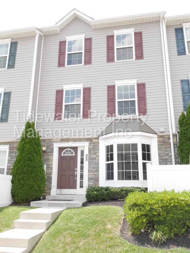 Foto principal - 6478 Cornwall Dr