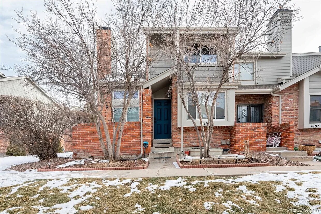 Primary Photo - 4193 S Fraser Way