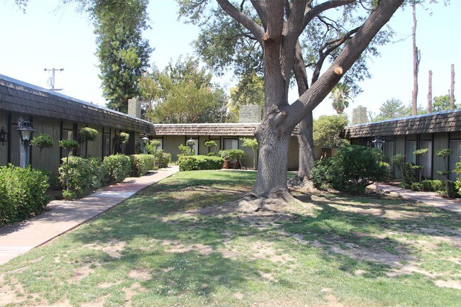 Foto del edificio - 3683 N Fruit Ave