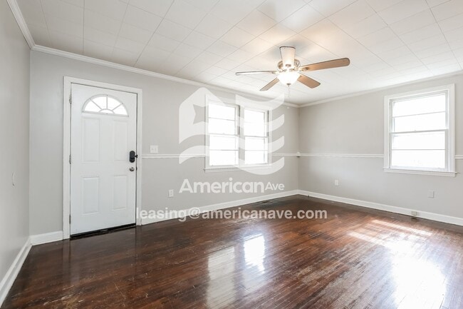 Foto del edificio - 1405 Benjamin St