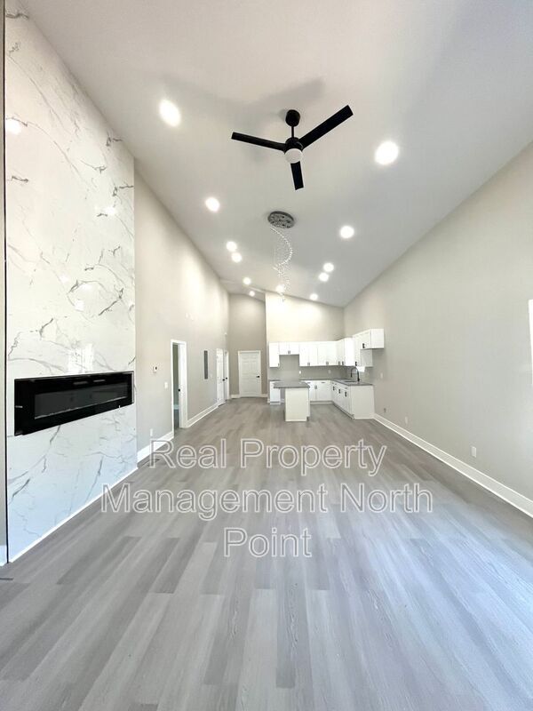 Foto del edificio - 570 Grant St SW