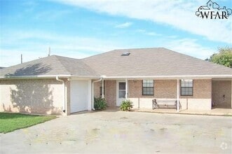 Building Photo - 1408 W Hwy St
