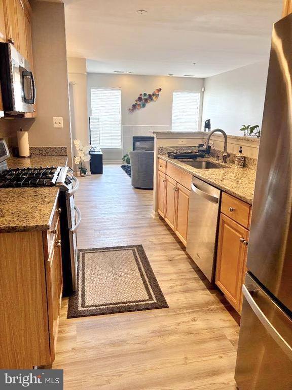 Foto del edificio - 25340 Lake Mist Square