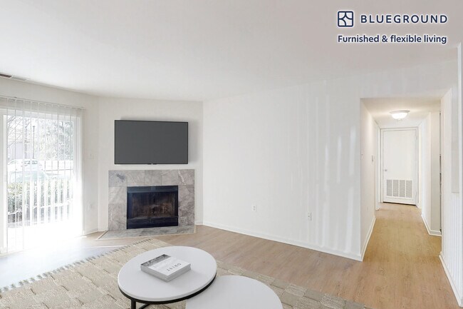 Foto del edificio - 5441 Columbia Rd