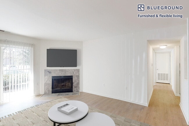 Foto del edificio - 5441 Columbia Rd