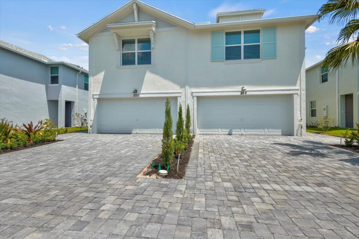 Foto principal - 259 Osprey Preserve Blvd