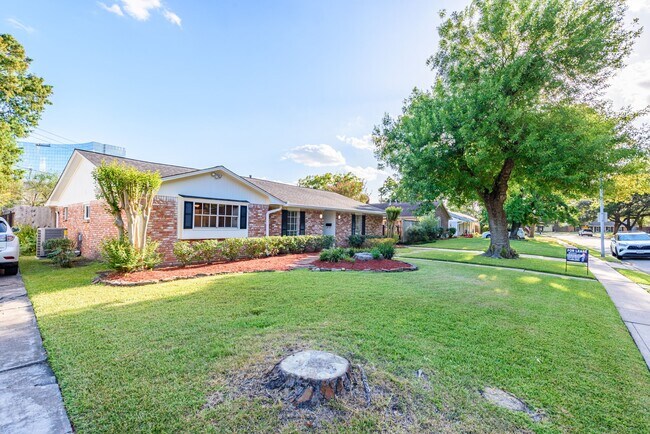 Foto del edificio - 10715 Wickersham Ln