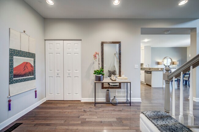 Building Photo - 201 Dorset Ave