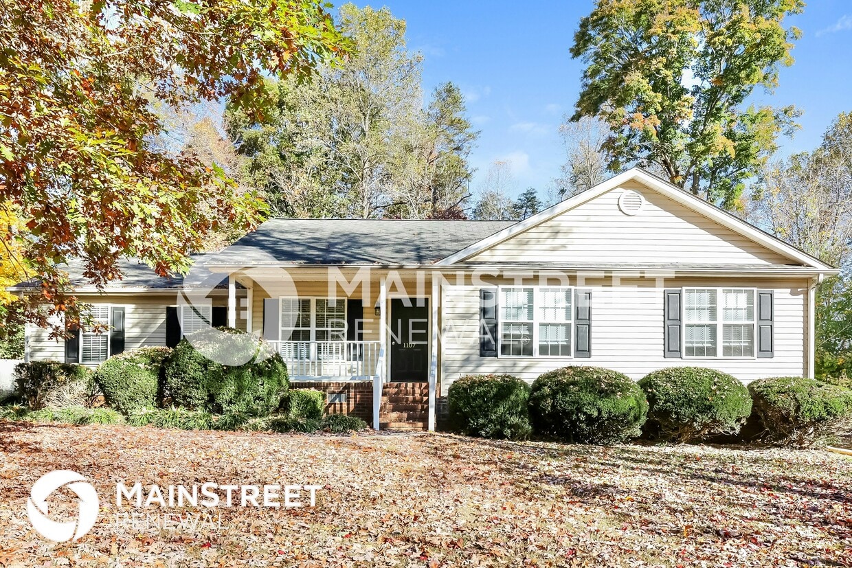 Primary Photo - 1107 Foxhaven Dr