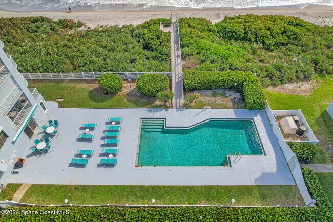 Foto del edificio - 295 A1A Jimmy Buffett Mem Hwy