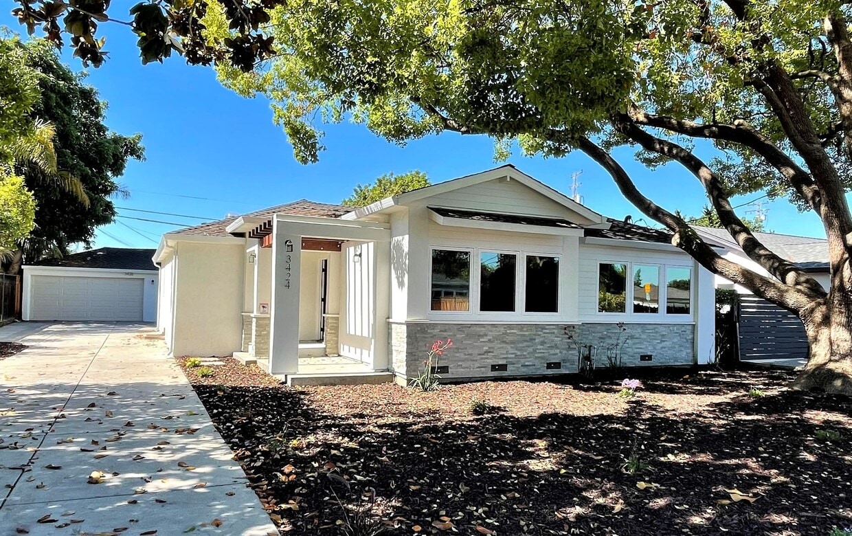 3BD/2BA - Stylish Home Near Valley Fair Ma... - 3BD/2BA - Stylish Home Near Valley Fair Ma...