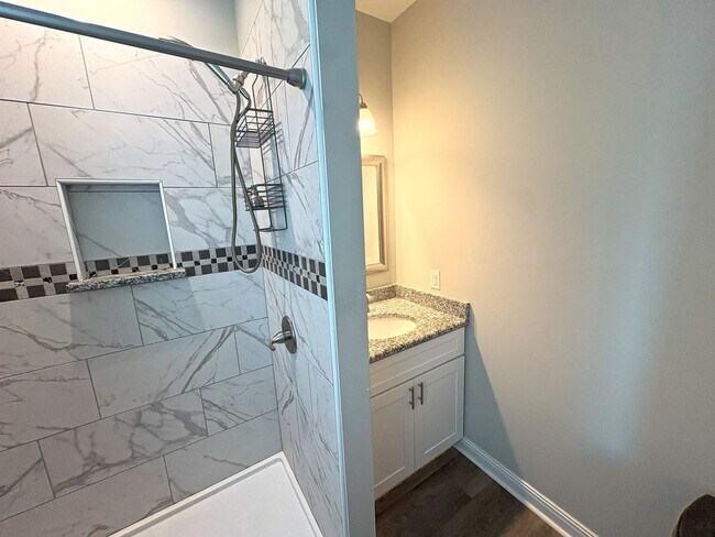 Building Photo - West Winchester Duplex