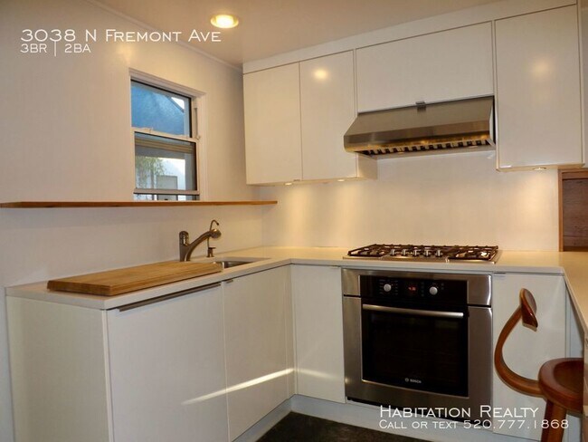 Foto del edificio - 3 Bedroom Home on Large Lot in Hedrick Acres