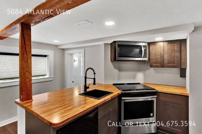 Building Photo - 5084 Atlantic View