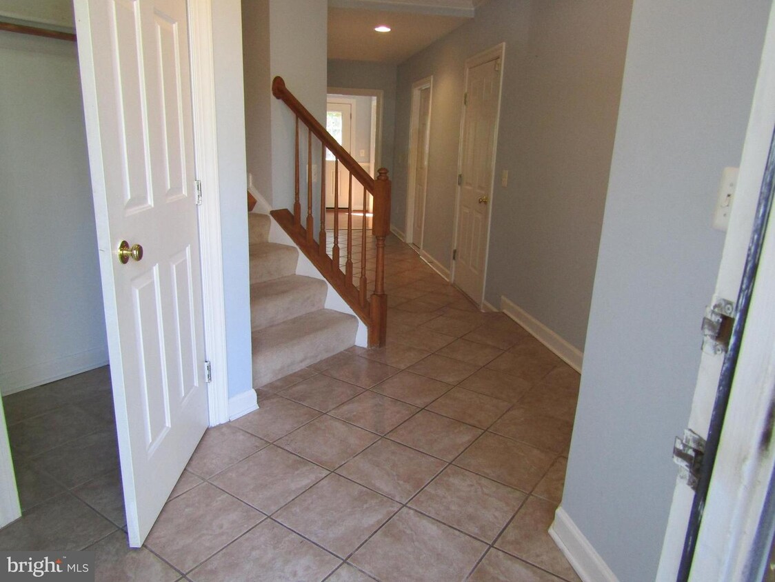 Primary Photo - 25372 Herring Creek Dr
