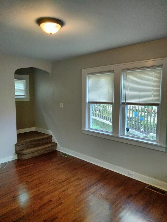 Foto del edificio - Beautiful 2-Bedroom Brookline Home for Rent