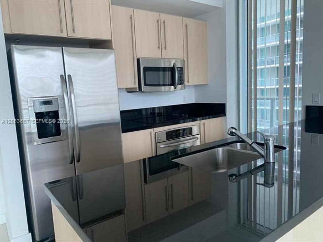 Photo - 79 SW 12 St cu-1707