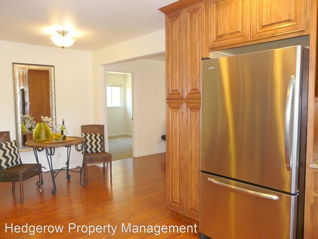 Building Photo - 3 br, 2.5 bath House - 4 Montecito Boulevard