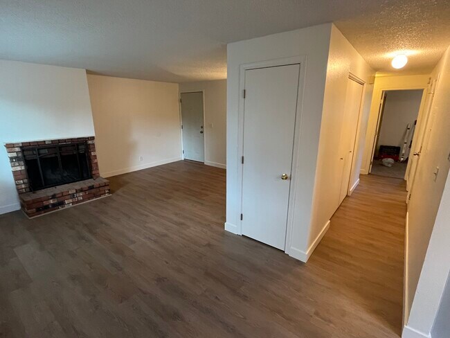 Foto del edificio - 3335 Willow Ct SE