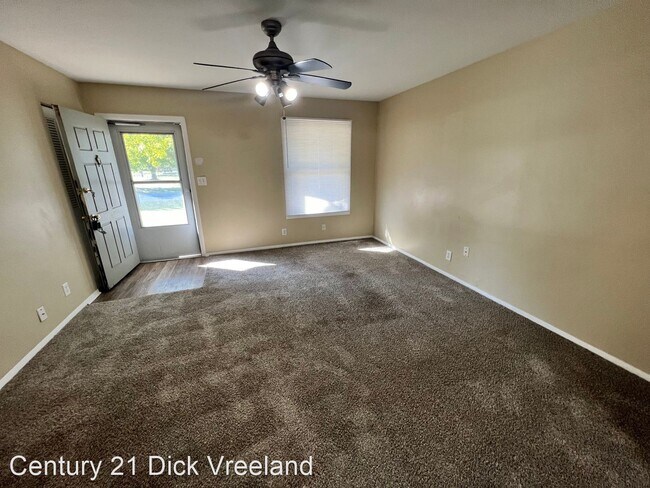 Building Photo - 3 br, 1 bath House - 536 Crestwood Ln.