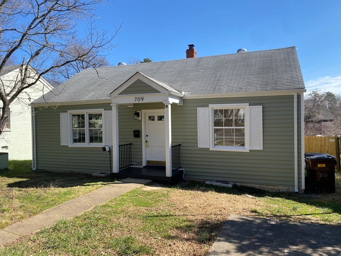 Primary Photo - Updated Three bedroom Westover Hills Home Available immediately!