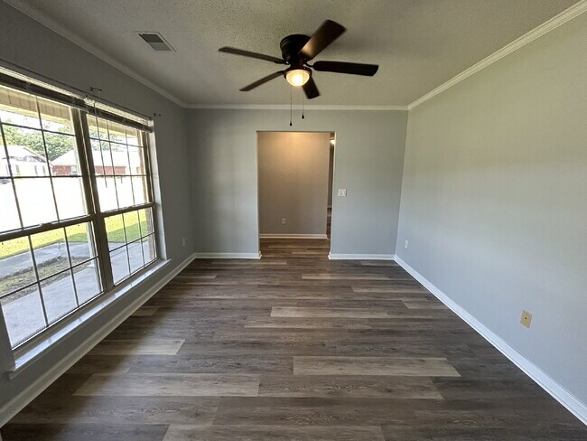 Foto del edificio - Home For Rent