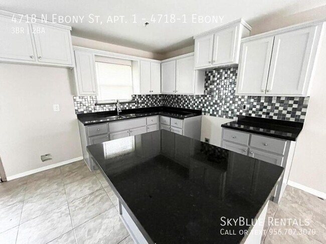 Building Photo - 4718 Ebony, 4718-1 Ebony