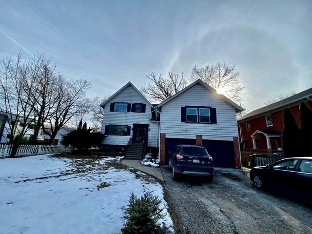Primary Photo - 1029 Linden Ave