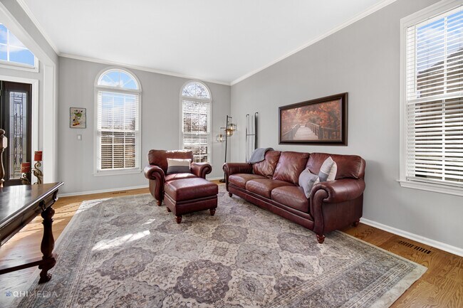 Building Photo - 18077 W Pond Ridge Cir