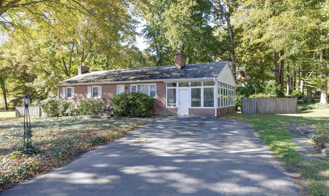 Building Photo - 4108 Burke Station Rd