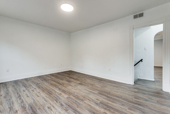 Foto del edificio - 2641 S 18th St