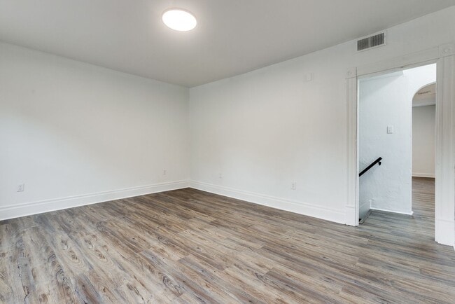 Building Photo - 2641 S 18th St