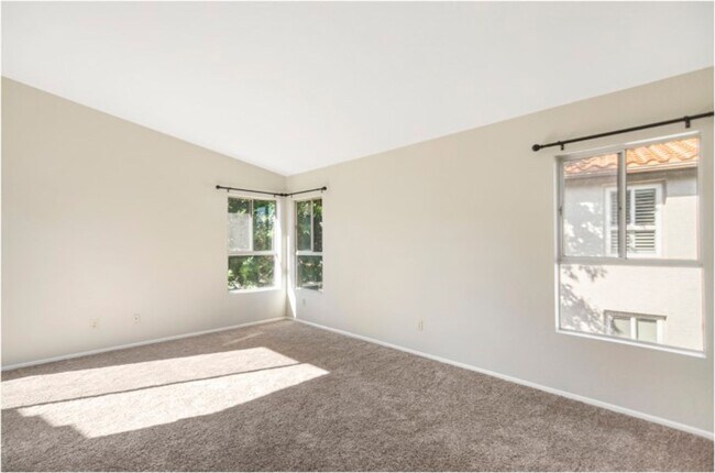 Foto del edificio - SPECTACULAR OCEAN CLOSE CONDO!!!!