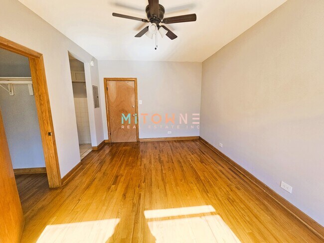 Foto del edificio - 6900 N Ashland Ave