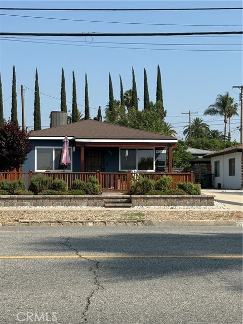 Primary Photo - 903 W Olive Ave