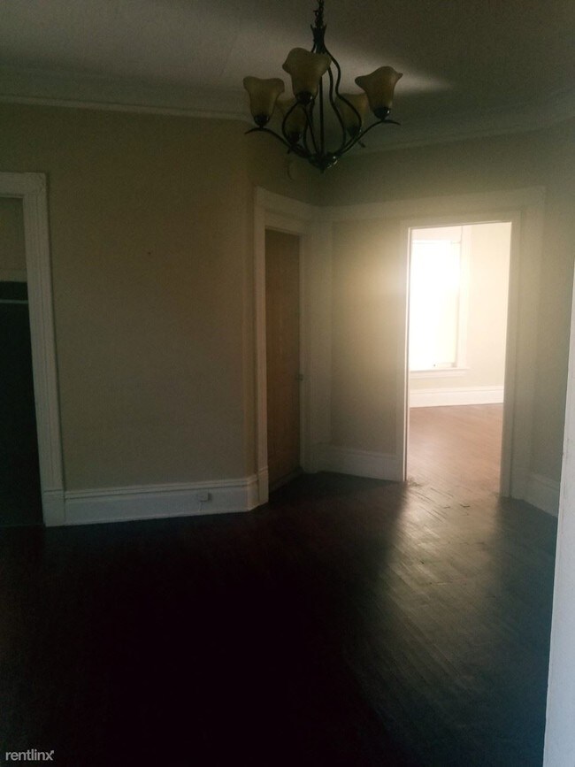 Building Photo - 2 br, 1 bath Duplex - 161 Union Ave NE Apt...