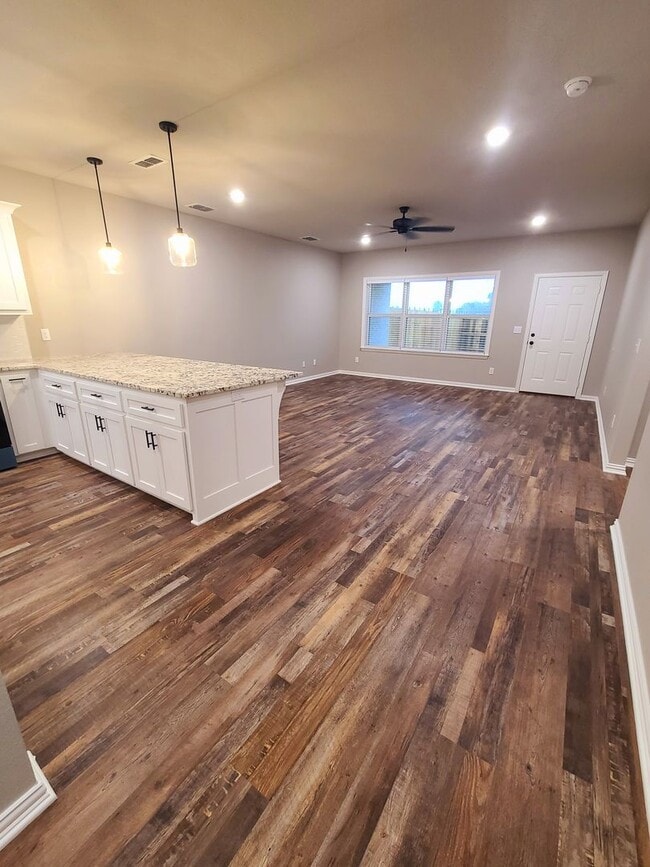 Building Photo - 11230 CR 152