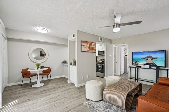 Foto del edificio - Villas on Rosemeade East