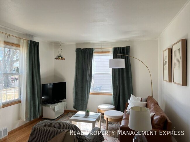 Foto del edificio - 3 Bedroom 2 Bathroom Home for Rent