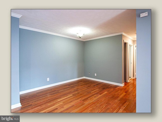 Foto del edificio - 11206 Cherry Hill Rd