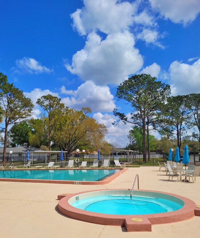 Foto del edificio - 1911 Tarpon Ct