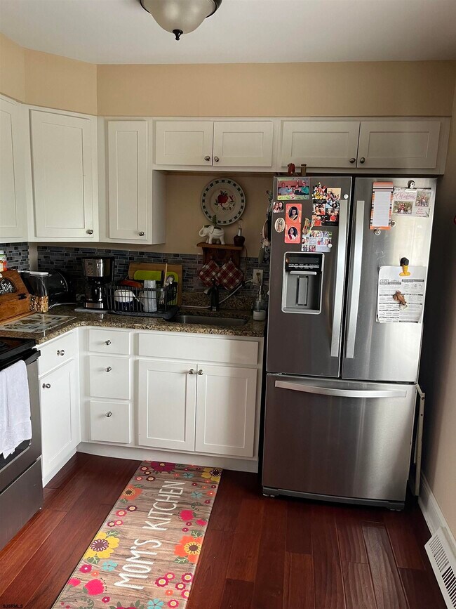 Foto del edificio - 11 Pine Rd