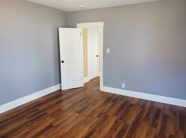 Building Photo - 48 Belden St