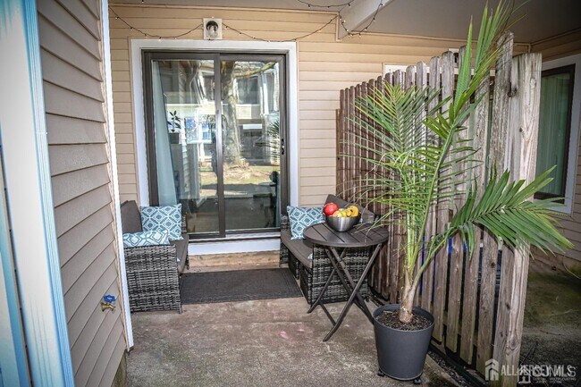 Foto del edificio - 5805 Hana Rd