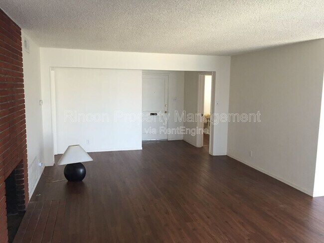Foto del edificio - 513 N M St